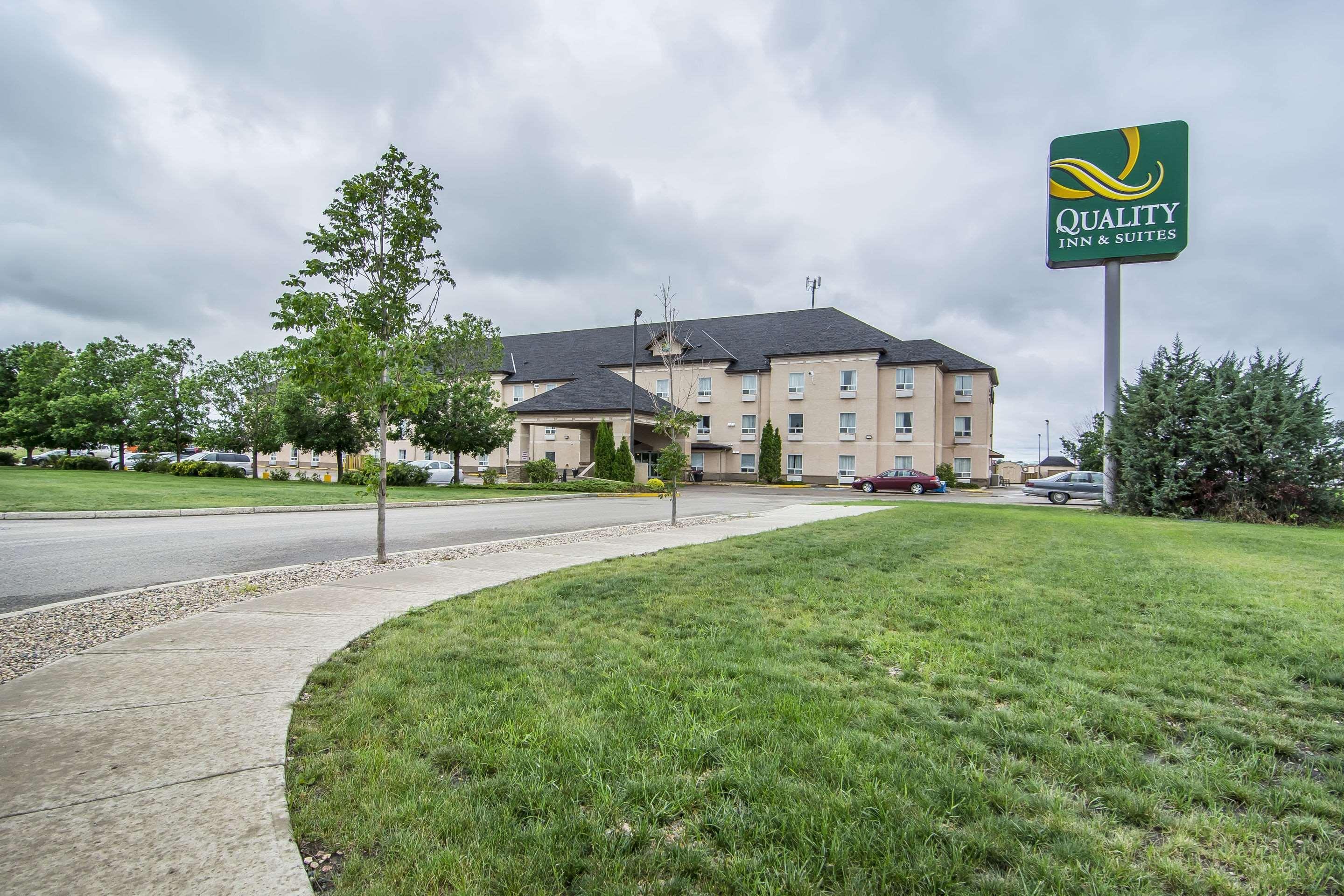 Quality Inn & Suites Yorkton Exterior foto