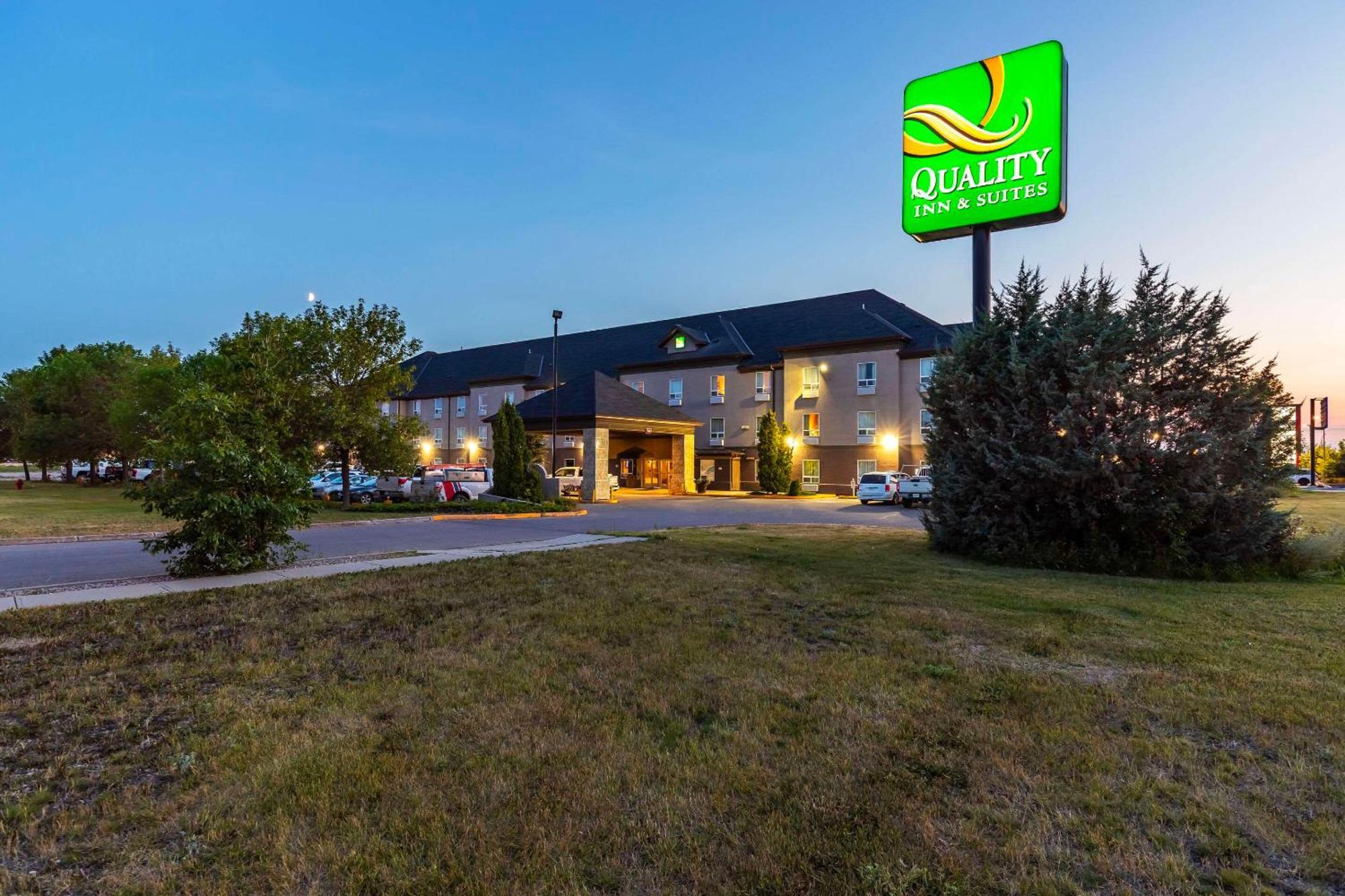 Quality Inn & Suites Yorkton Exterior foto
